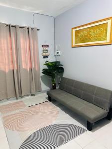 Ynas Place - Calapan City Staycation