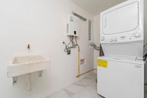 Luxury Apartment with Pool and Jacuzzi on Terrace in Médano