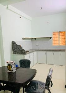 Manjushree Guest House