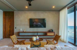 Beach house in Tankah Bay!