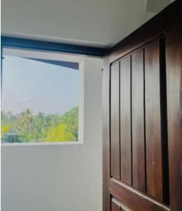 Breezy Brand-New Green Tops Villa