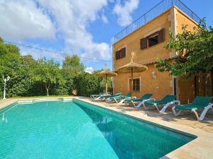 Villa in Manacor with Pool and Tennis Court
