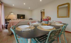 Maisons de vacances La petite maison dans lusigny : photos des chambres