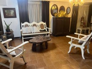 Anton & Isabel HomeStay Bangued