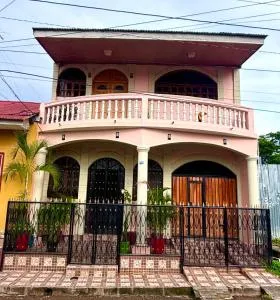 Granados Guest House - Diriá