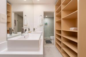 Apartment with Private Rooftop in Medano