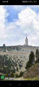 Maisons de vacances Maison individuelle plein centre avec jardin ,au pied du Mont Ventoux : photos des chambres