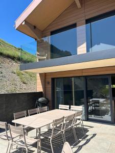 Chalets Horizon Blanc - Vue exceptionnelle Loup Blanc -Sauna extérieur Ours des Glaces -5 étoiles