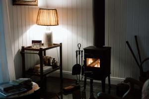 Gracie Cottage Romantic Secluded Hinterland Escape for 2