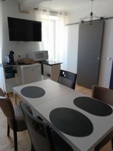 Maisons d'hotes Les 2 Tours : photos des chambres
