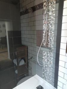 Maisons d'hotes Les 2 Tours : Chambre Familiale