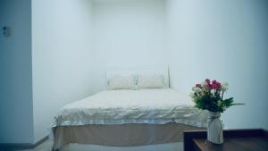 May Homes - Masterise Centre Point