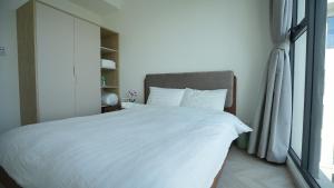 May Homes - Masterise Centre Point