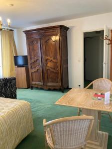 Hotels Le Grand Paris : photos des chambres