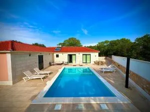 Summer Breeze - Pražnice