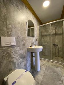 Hesaplı köfteci otel