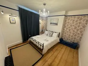 Mill Hill Guest House - East Cowes