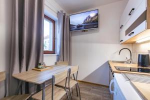 Deluxe One-Bedroom Apartment room in Country Saloon