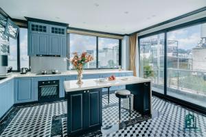 Căn hộ 2 phòng ngủ nhìn ra cảnh thành phố (Two-Bedroom Apartment with City View)