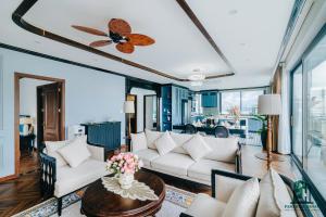 Căn hộ 2 phòng ngủ nhìn ra cảnh thành phố (Two-Bedroom Apartment with City View)