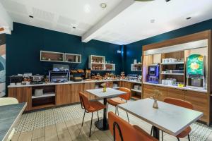 Hotels The Originals Boutique, Hotel Le Pariou, Issoire : photos des chambres