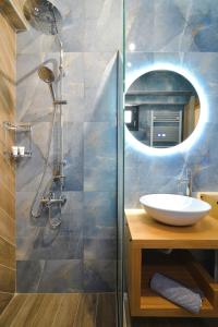 Anemos Luxury Apartments