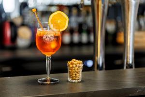 Hotels The Originals Boutique, Hotel Le Pariou, Issoire : photos des chambres