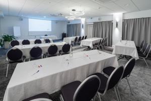 Hotels The Originals Boutique, Hotel Le Pariou, Issoire : photos des chambres