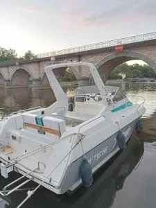Bateau-gîte sur le halage de la Mayenne - Forcé