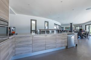 Villas Superbe et spacieuse propriete avec piscine et spa : photos des chambres