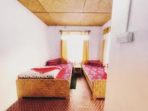 Paharer Bari - Rishop