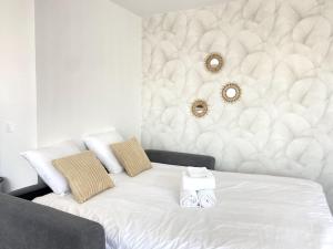 Appartements Le Brennou- Proche centre- Neuf-climatise-tout equipe : photos des chambres