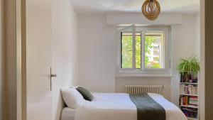 Chambre au bord du lac Léman