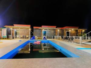 แม่ให้ โฮมสเตย์