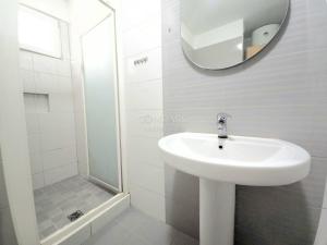 Dvosobni apartman u blizini centra grada