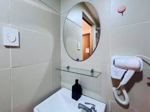 1BR Condotel with Balcony at FAME Residences #FM20