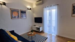 Happy Place Apartment