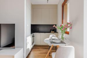 Bright Studio in Mokotów Business Center