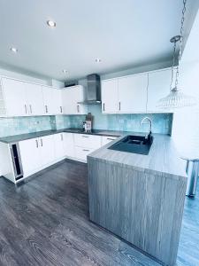 Home in Solihull - Near NEC, BHX & Solihull Town Centre