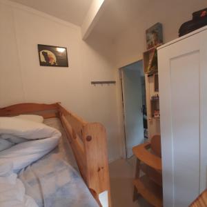 Chalets Cozy Chalet Retreat in Champs-Romain : photos des chambres