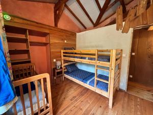 Maisons de vacances Maison agreable et ecologique a sept kilometres de l- ocean : photos des chambres