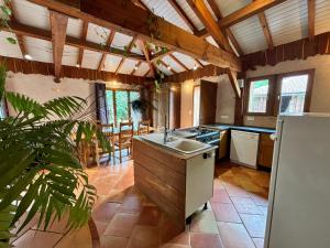 Maisons de vacances Maison agreable et ecologique a sept kilometres de l- ocean : photos des chambres
