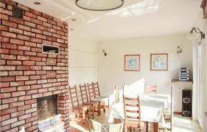 Nice Home In Darlowo With Wifi