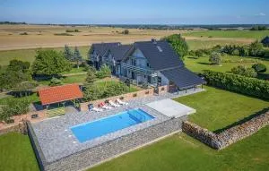 Gorgeous Home In Darlowo With Wifi - Zizow