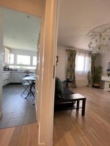 Appartements Tres joli appartement mignon confortable a Paris Villeneuve-la-Garenne : photos des chambres