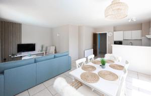 Cozy Apartment In Oostende With Wifi