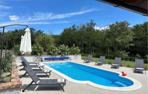 4 Bedroom Stunning Home In Lopar 