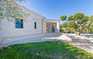 Stunning Home In Carovigno With Wifi