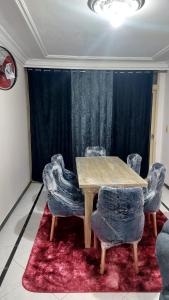 شقق برج استانلي عائلات فقط