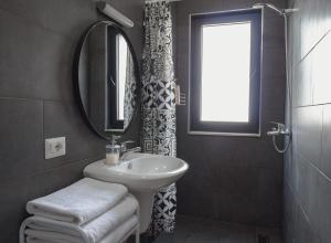 Tirana City Apartment 21